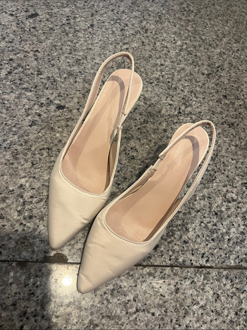 Women's Pointed Toe Slingback Flats in Cream